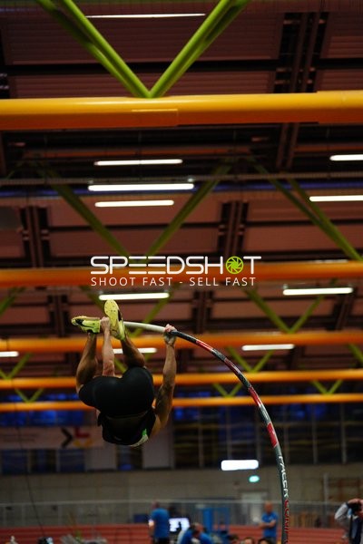 Stabhochsprung bei Südbayrischer Meisterschaft