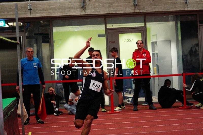 Athlet mit Startnummer 620 in Aktion