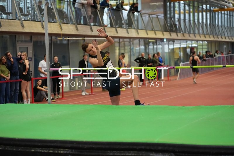 Athletin beim Hochsprung