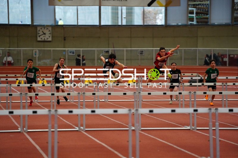 Hürdenlauf in der Werner-von-Linde-Halle