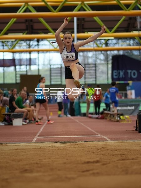 Startnummer 863 beim Weitsprung