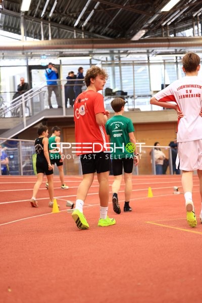 Athleten bereiten sich auf Start vor