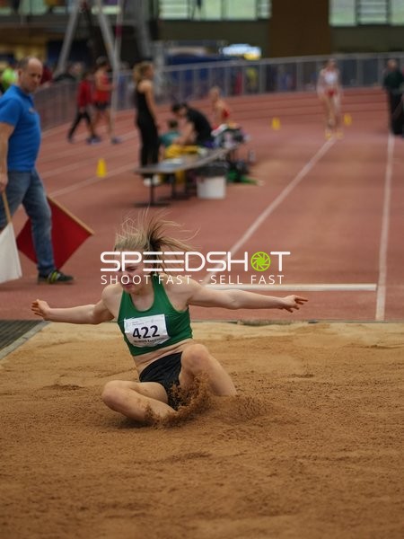 Athletin beim Weitsprung