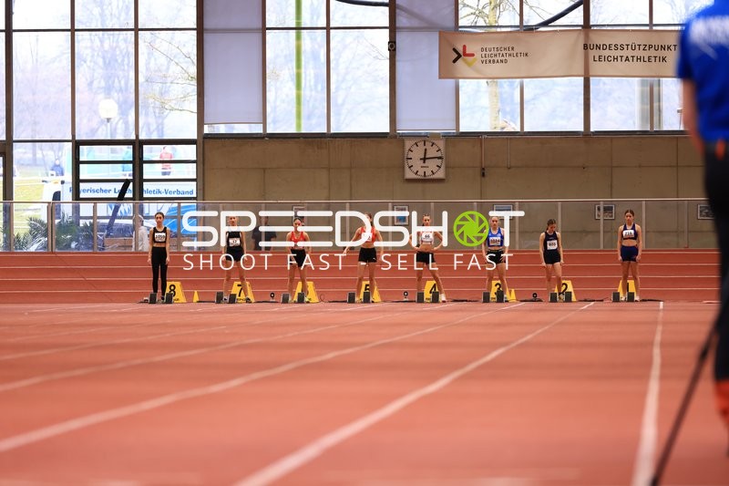 Athletinnen am Startblock in München