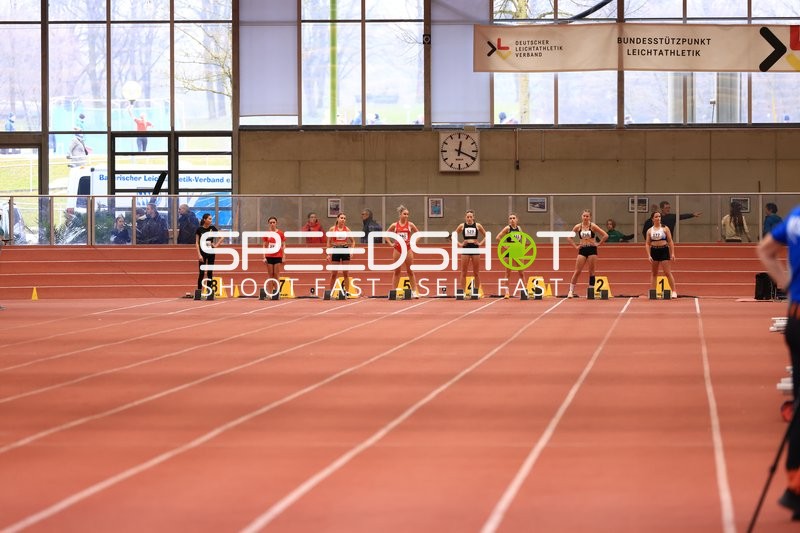 Athletinnen am Startblock in München