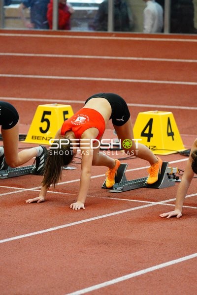 Athletin im Startblock