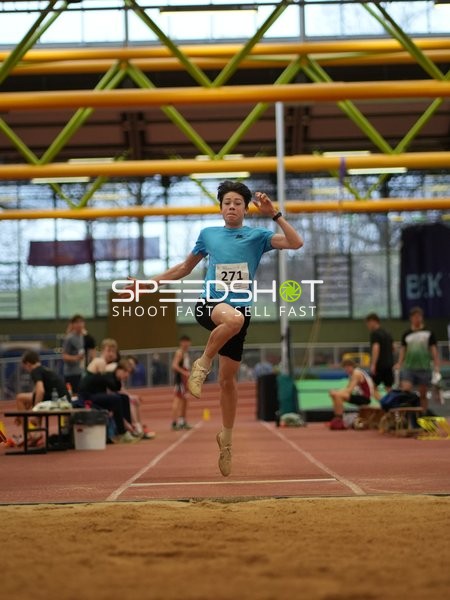 Startnummer 271 beim Weitsprung