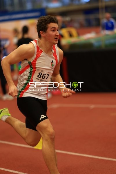 Athlet mit Startnummer 867 in Aktion