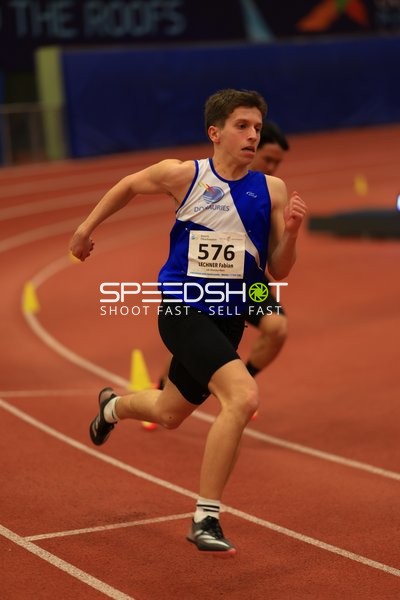 Athlet mit Nummer 576 in Aktion