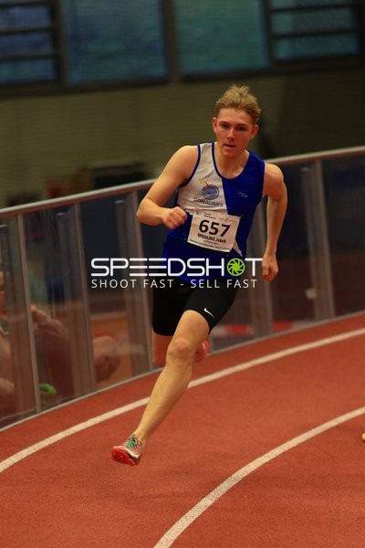 Athlet mit Startnummer 657 in Aktion