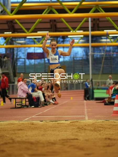 Startnummer 106 beim Weitsprung