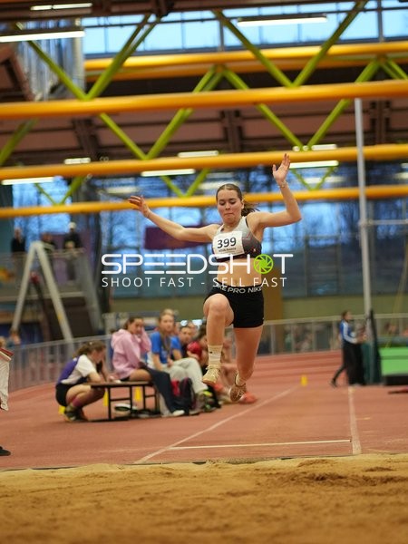 Startnummer 399 beim Weitsprung