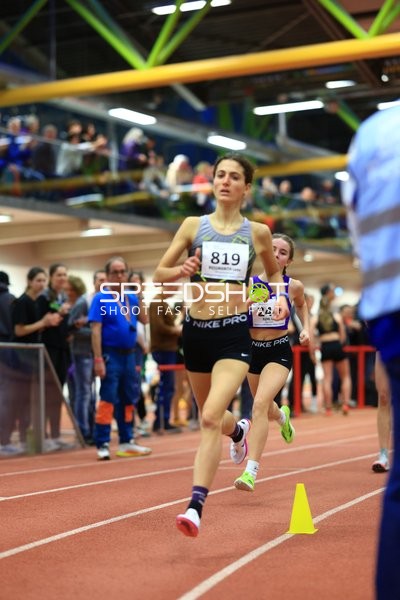 Läuferinnen kämpfen um Sieg