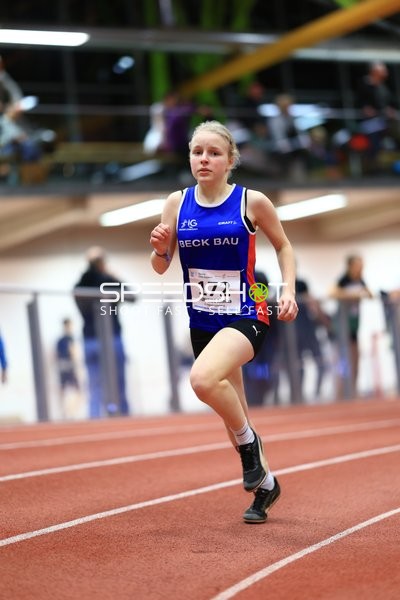 Athletin mit Startnummer 172 in Aktion