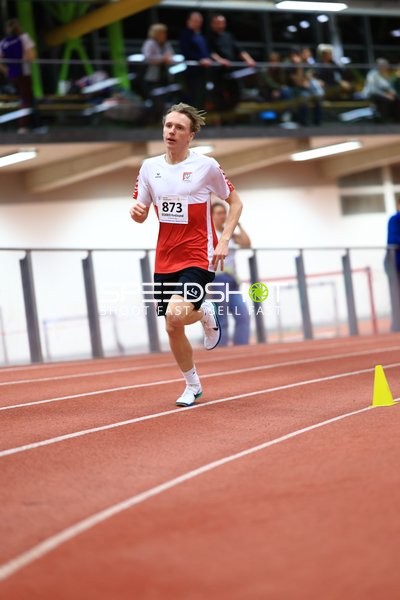 Athlet mit Startnummer 873 in Aktion