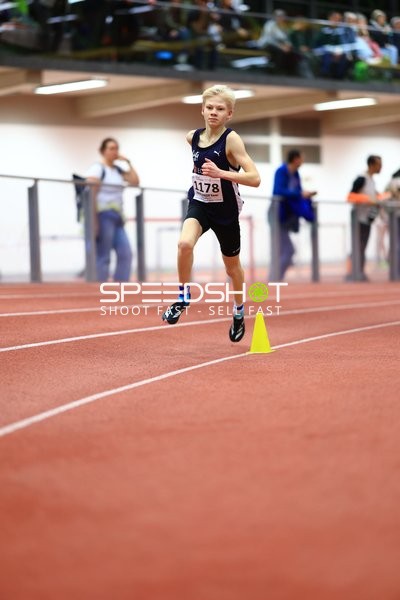 Junger Athlet in Aktion