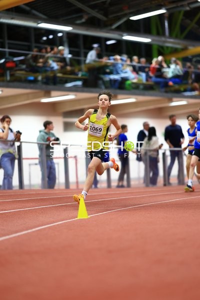 Athlet mit Startnummer 1069 in Aktion