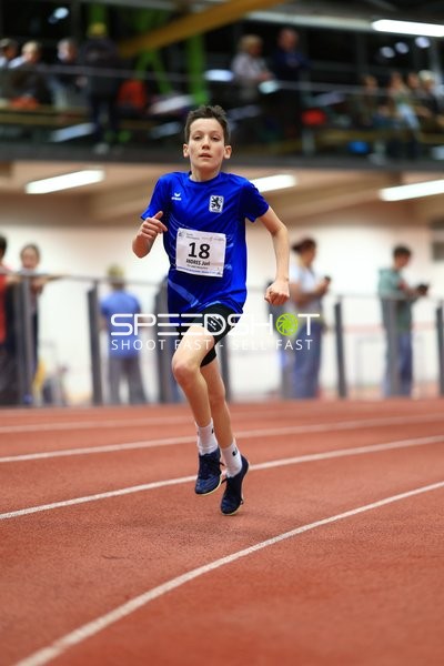 Athlet mit Startnummer 18 in Aktion