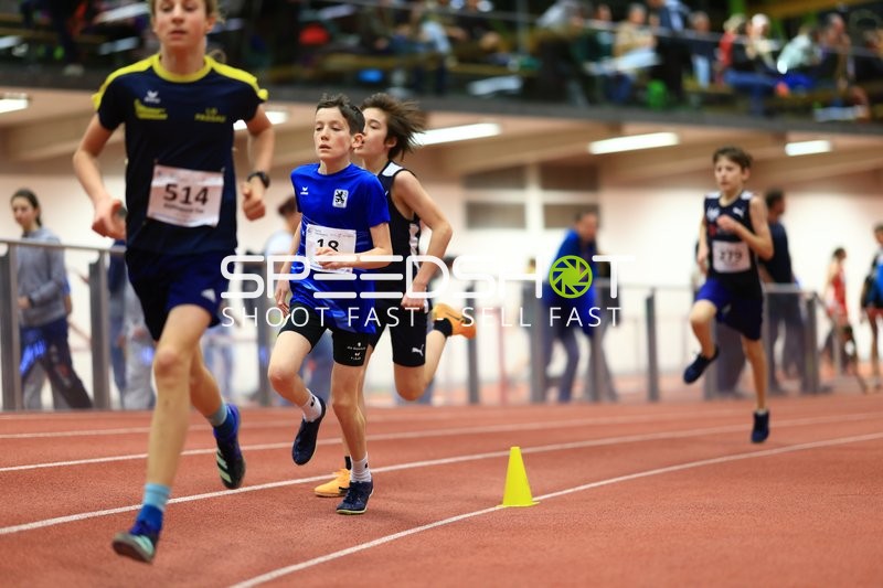 Junge Athleten laufen in München