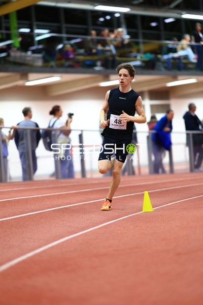 Athlet mit Startnummer 48 in Aktion