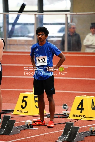 Athlet an Startlinie bei Südbayrischer Meisterschaft