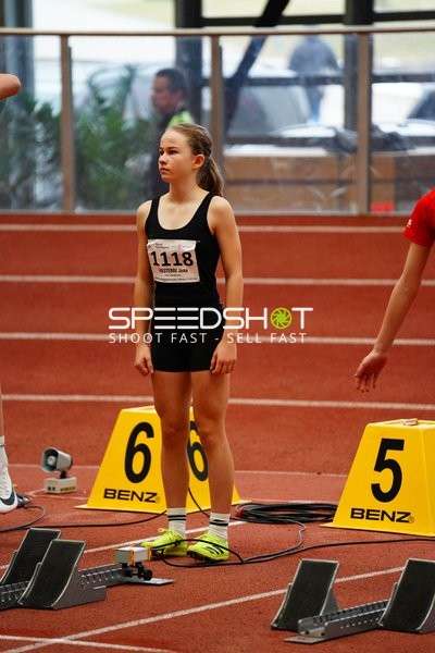 Athletin mit Startnummer 1118 am Start