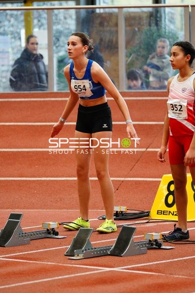 Athletinnen am Startblock in München