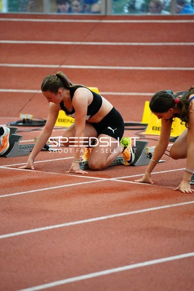 Athletinnen in Startposition