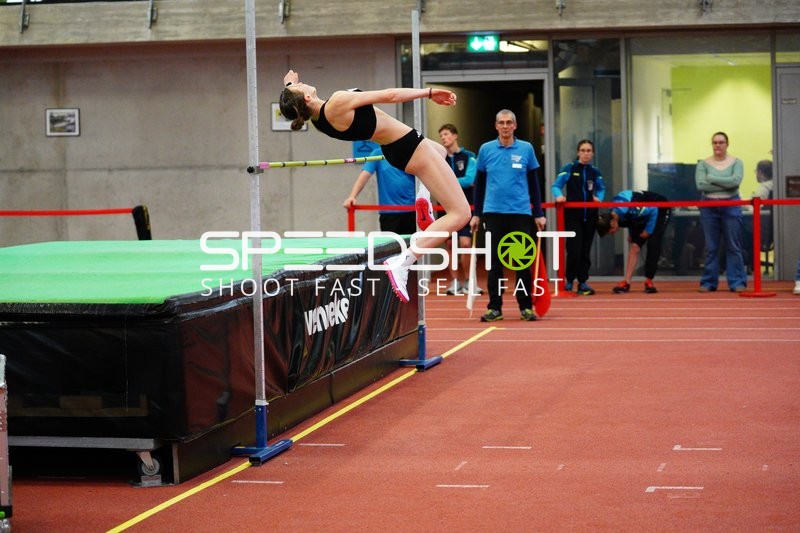 Athletin beim Hochsprung in München