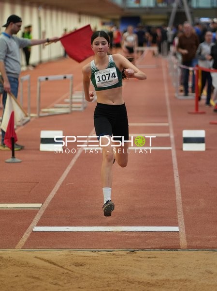 Athletin beim Weitsprung