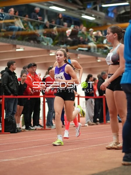 Läuferinnen mit Startnummern 244 und 399