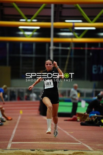 Startnummer 683 beim Weitsprung