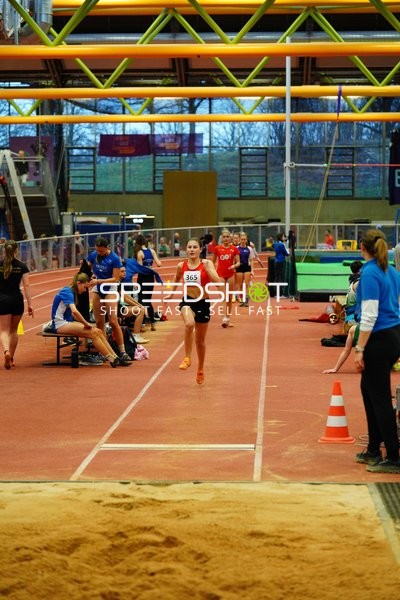 Startnummer 365 beim Weitsprung