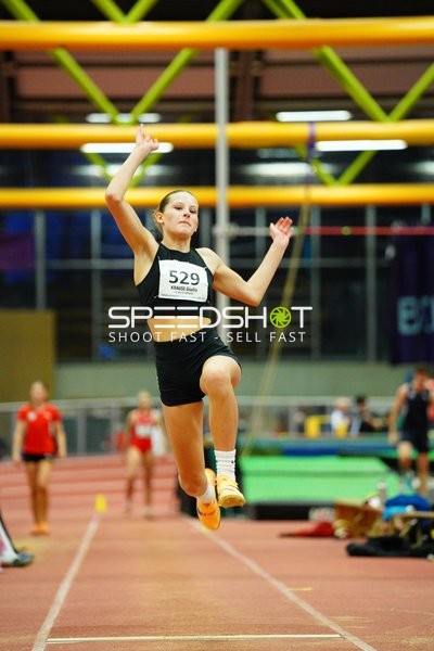 Startnummer 529 beim Weitsprung