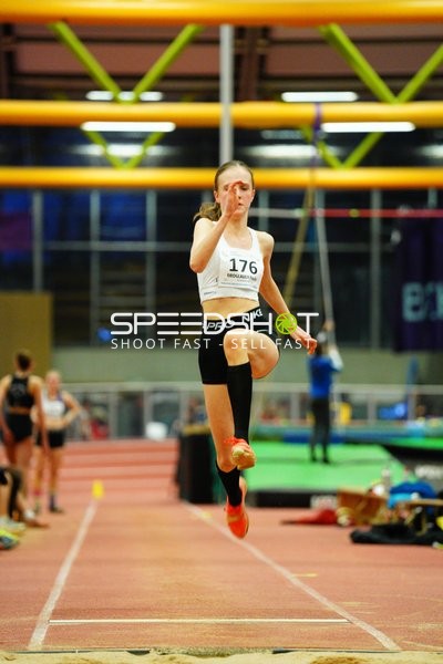 Startnummer 176 beim Weitsprung