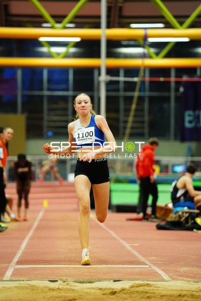 Startnummer 1100 beim Weitsprung