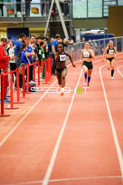 Sprint mit Startnummern 689, 101, 132