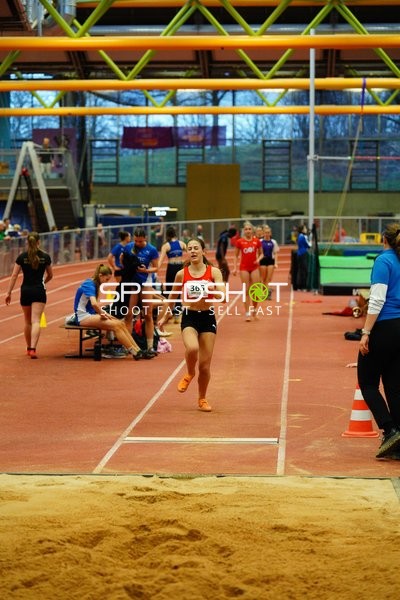 Startnummer 365 beim Weitsprung