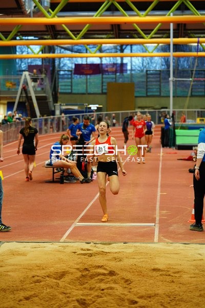 Weitsprung Startnummer 365