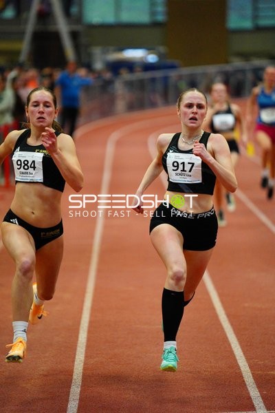 Sprint mit Startnummer 984 und 917