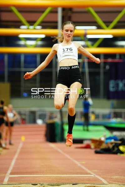 Startnummer 176 beim Weitsprung