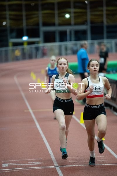 Startnummern 799 und 563 im Lauf