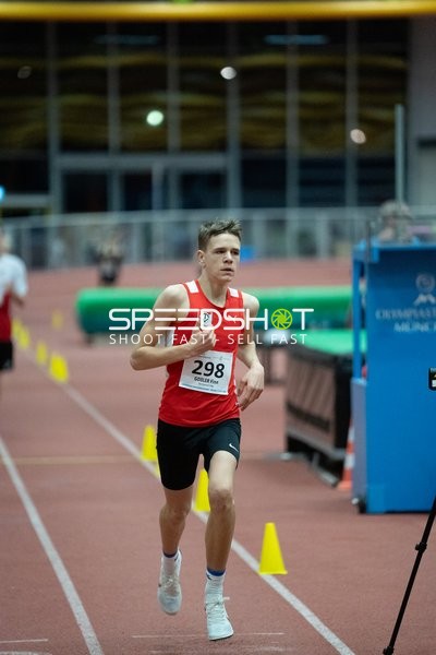 Läufer mit Startnummer 298