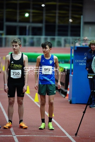 Athleten mit Startnummern 710 und 845