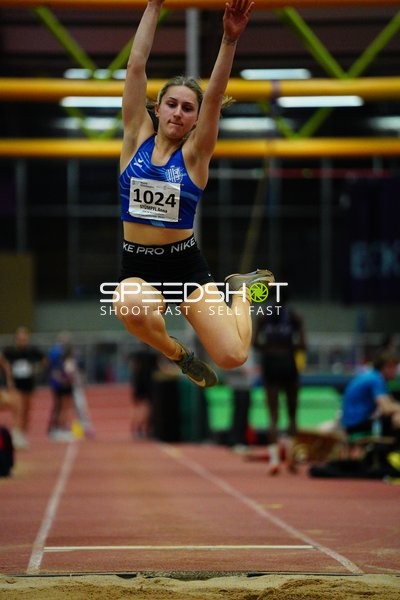 Startnummer 1024 beim Weitsprung