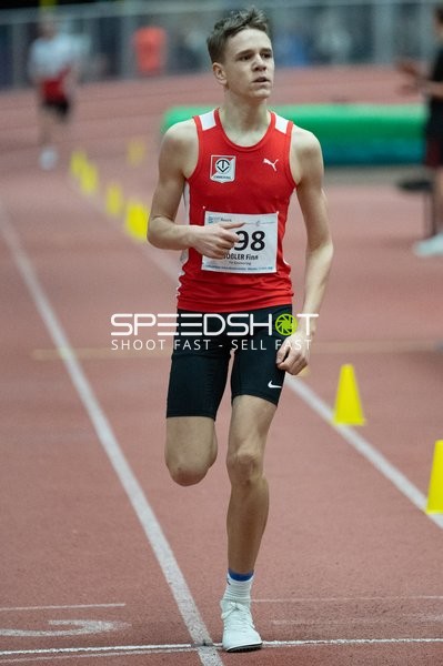 Athlet mit Startnummer 98 in Aktion