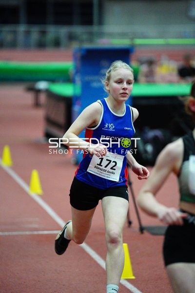 Läuferin mit Startnummer 172