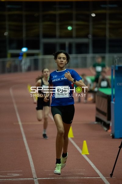 Läuferin mit Startnummer 586