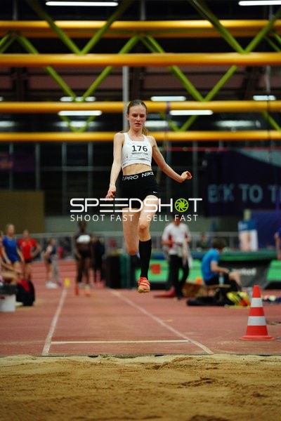 Startnummer 176 beim Weitsprung