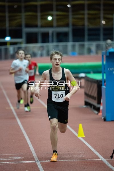 Läufer mit Startnummer 710